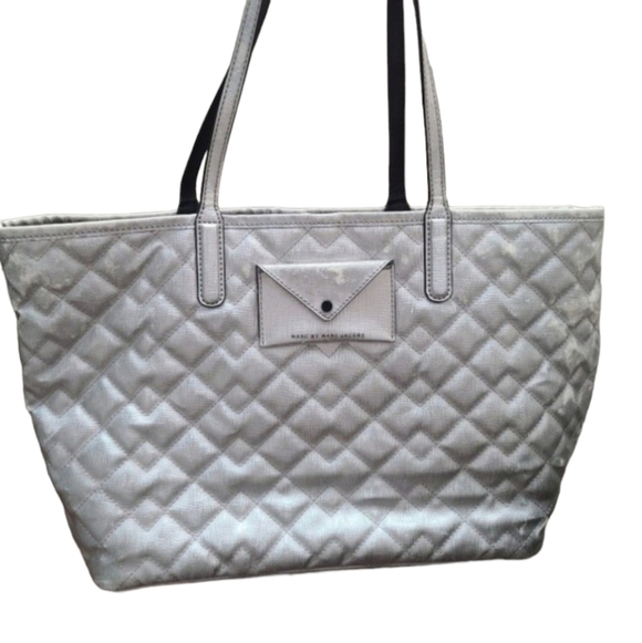 *HOST PICK*Marc jacob silver tote bag - Picture 4 of 8